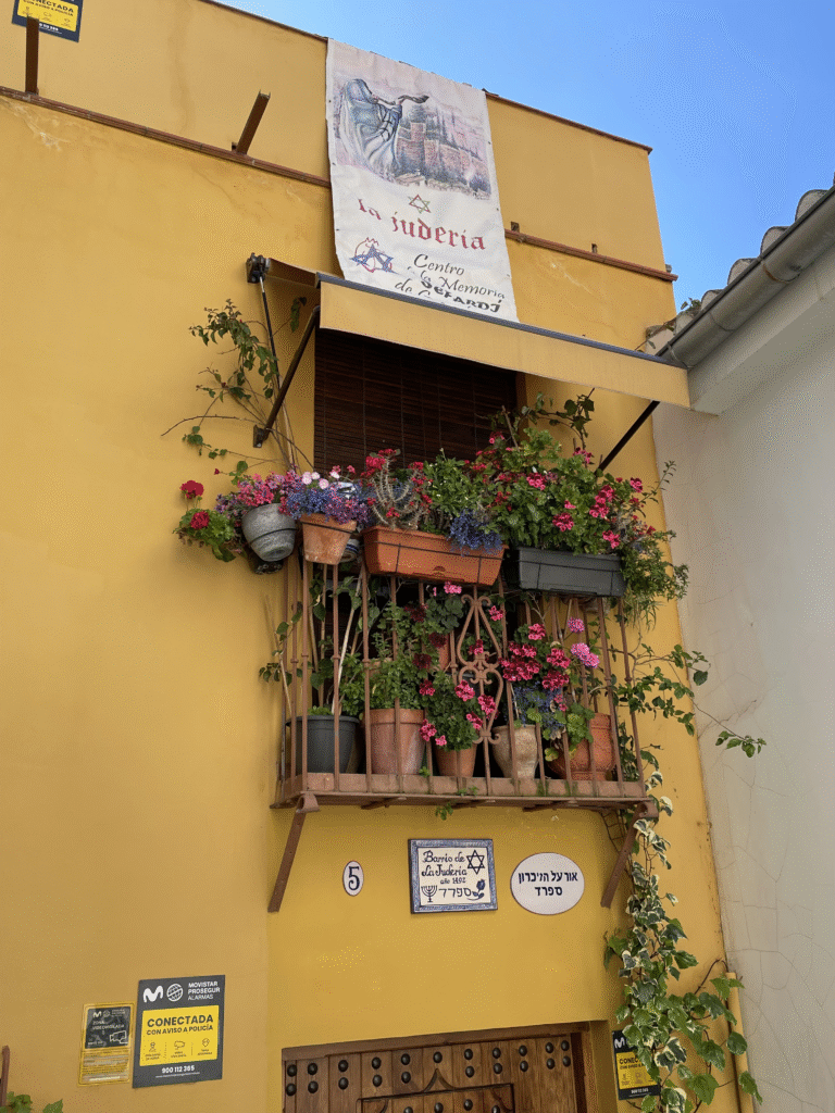 Exilio y anhelo en la poesía de Moisés ibn Ezra
